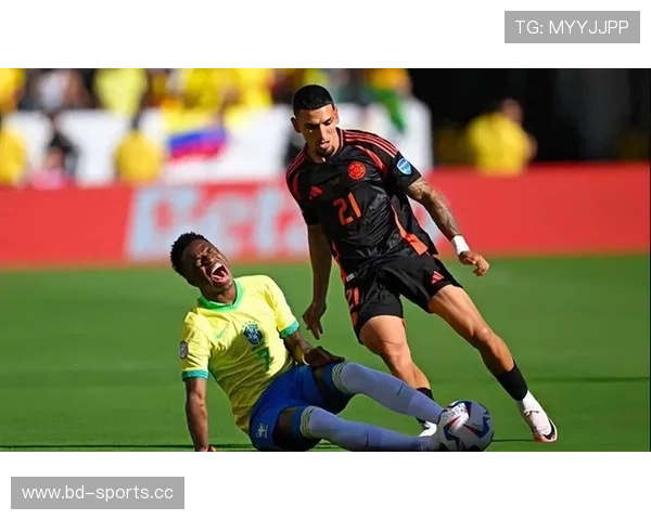 莱昂无缘世俱杯引爆争议J罗怒斥决定不公或成足坛巨大污点事件持续 莱昂无缘世俱杯引爆争议J罗怒斥决定不公或成足坛巨大污点事件持续