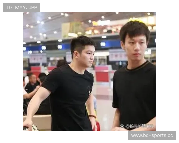 第三局9比9关键分失守樊振东关键时刻送出一局分对手抓住机会