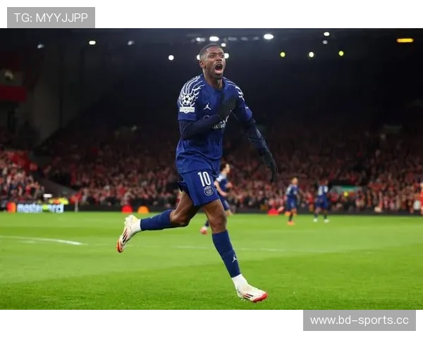 金球奖训练中罕见怒吼展现全力状态力争逆袭翻盘